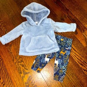 Carter’s 2 Piece Winter Set: Fuzzy Hoodie + Leggings - 6M